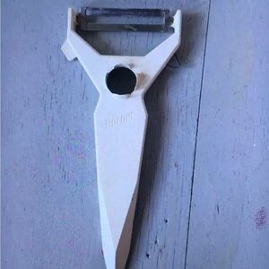 1960 Bonnet West Germany peeler